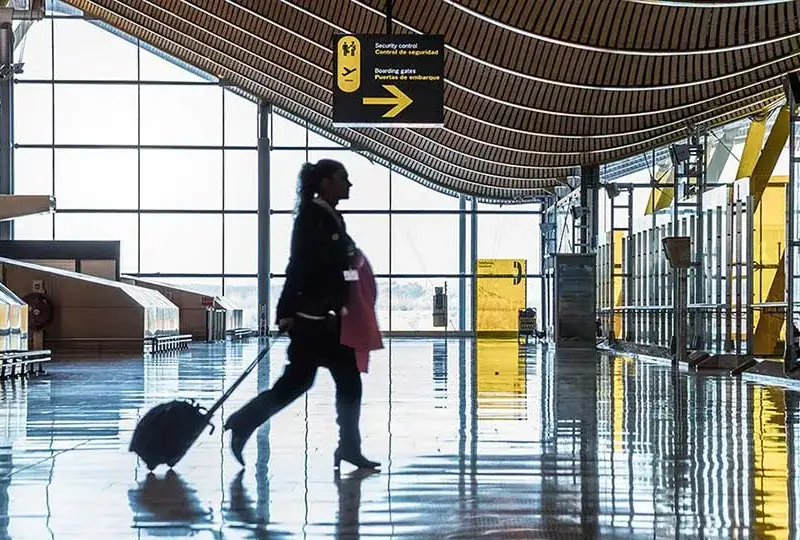 Airport terminal curbside pickup instructions